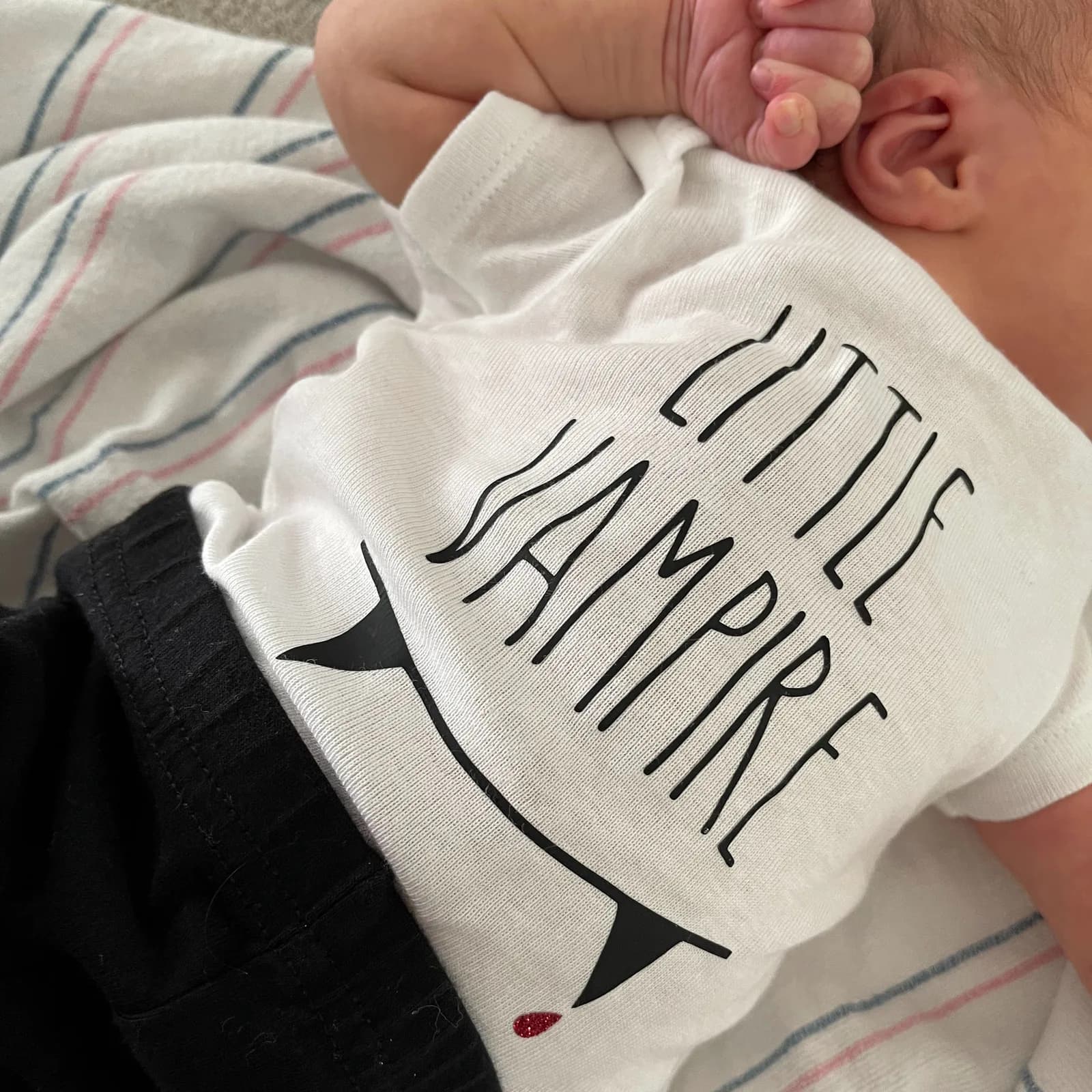 Little vampire and 7 new themes